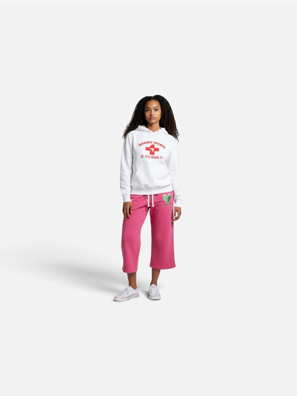 Bush Gardens Bright Pink Girls' Capris sweatpants with Green Heart Detail size M